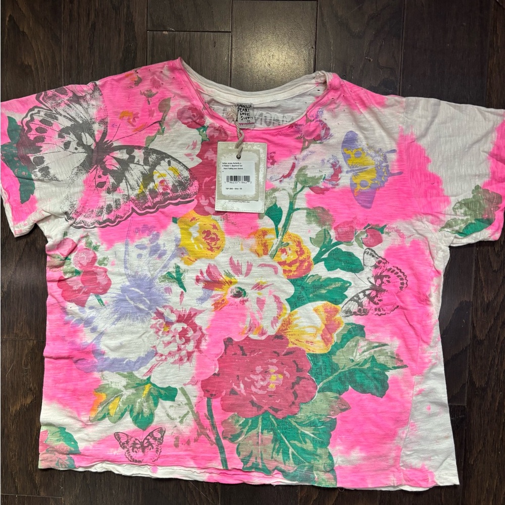 Magnolia Pearl Pink and White Floral Butterfly Tee Pristine Cond, Nvr worn wtags
